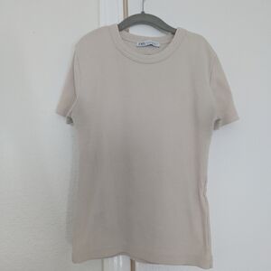 Zara Ribbed Beige T-Shirt